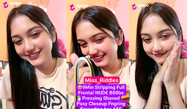 Viral Model Miss Riddles Live Closeup Pussy Fingering