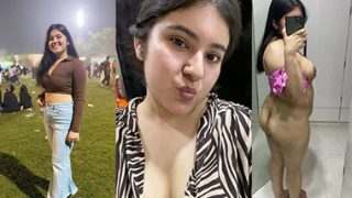 Desi Chubby Girl Big Boobs Show & Masturbates Hard