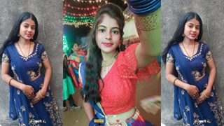 Indian Hot Girlfriend Showing Boobs And Pussy